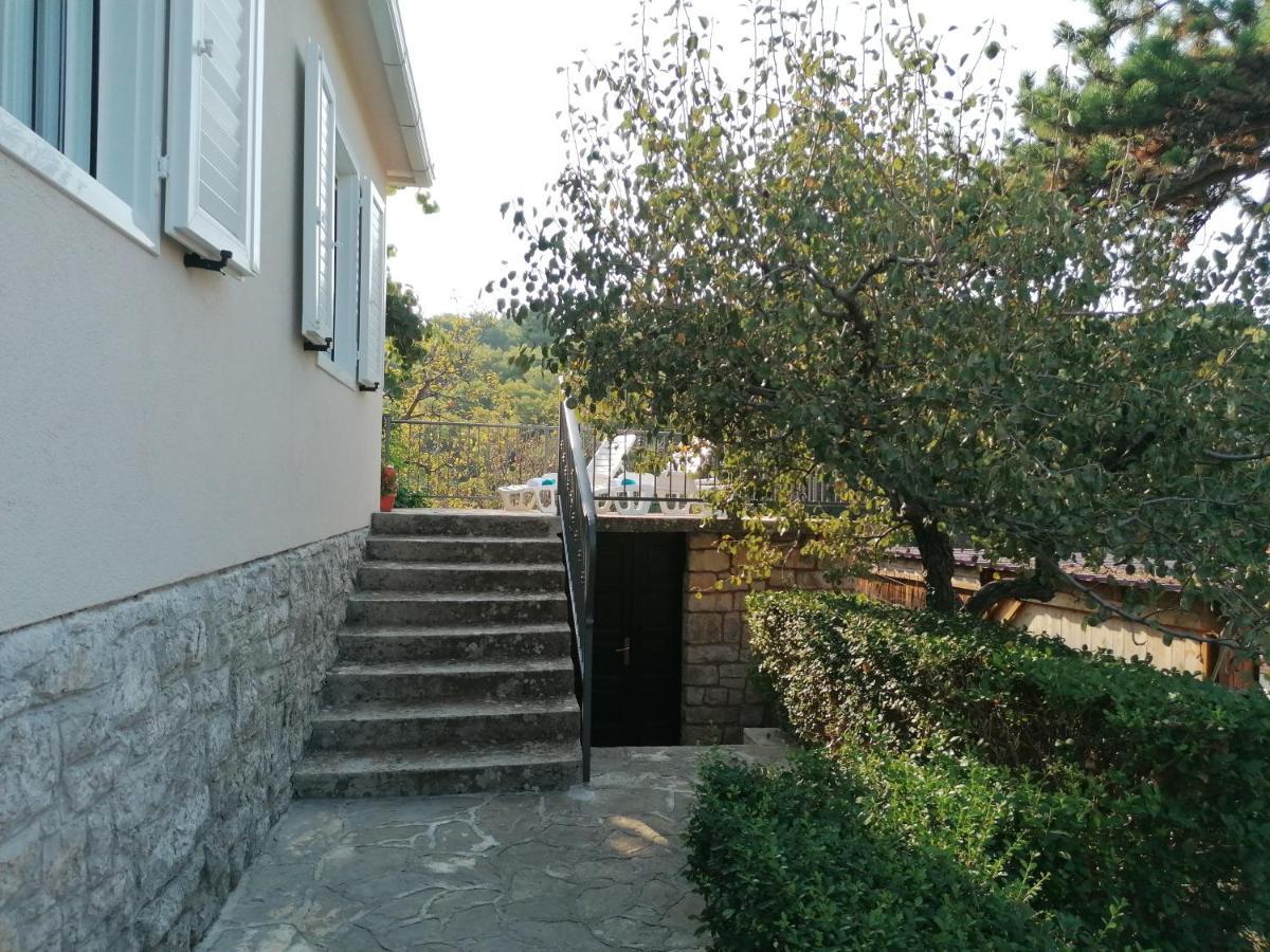 La Petite Maison Splitska Exterior photo